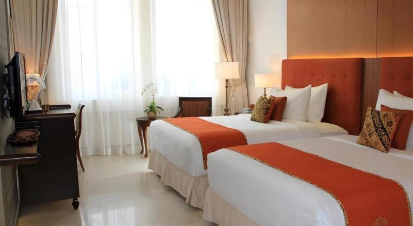 Ammi Cepu Hotel Exterior photo