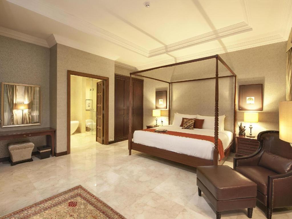 Ammi Cepu Hotel Exterior photo